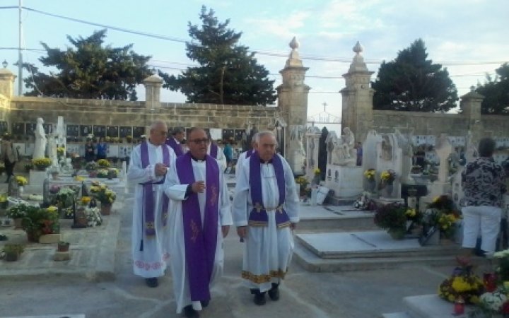 Mass & blessing at old cemetery