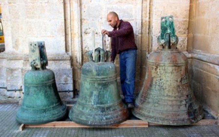 Maintenance on the North Bells