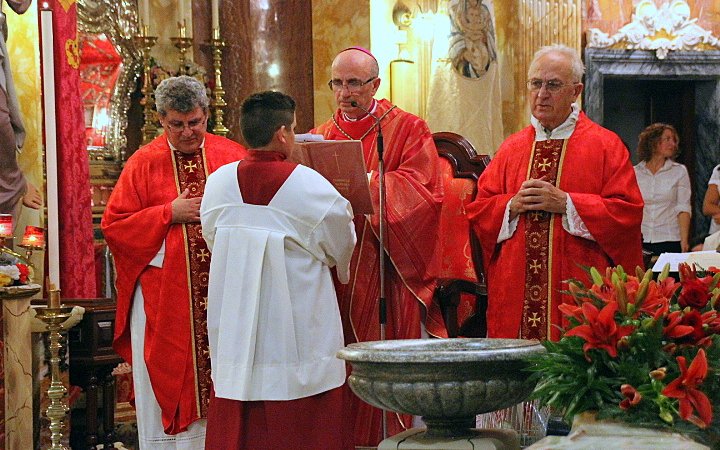 Eve of San Koronatu’s feast 2015- Bishop Silvestru Magro