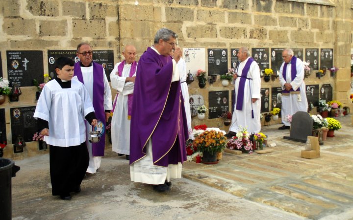 2nd November 2016 – ALL SOULS DAY