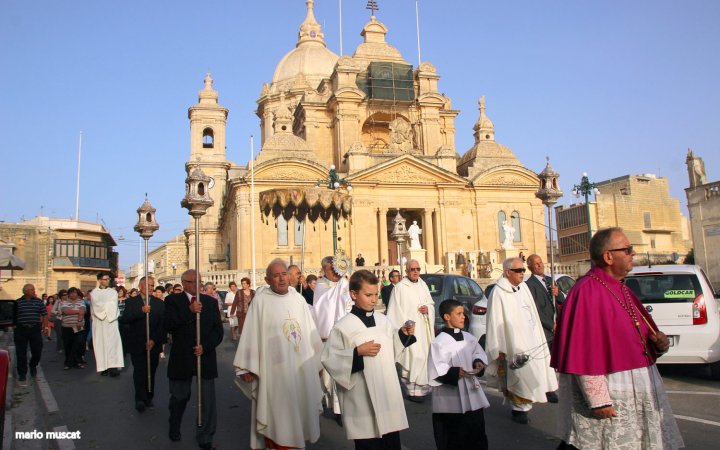 CORPUS CHRISTI PROCESSION