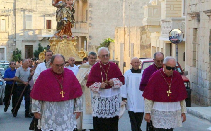 Procession of Our Lady of the Rosary