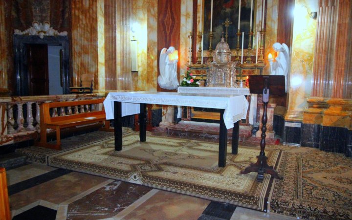 Provisional altar at the Nadur Basilica