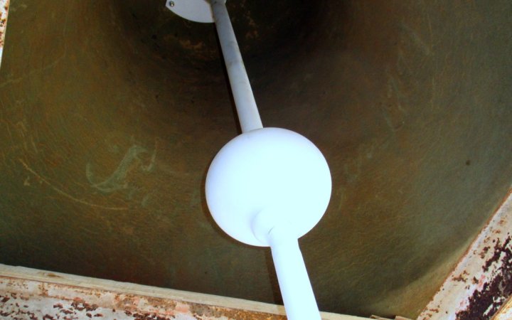 Changing the Major Bell’s tongue at Nadur Basilica