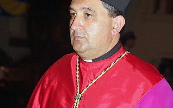 Can Fr Joe Cardona knighted in the Order of the Holy Sepulcher of Jerusalem