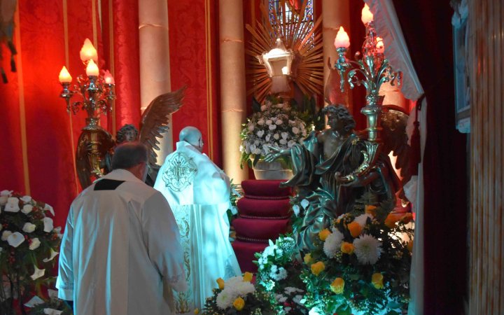 Commemoration Jesus Christ’s institution of the Eucharist during the Last Supper